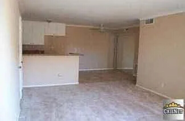 Foto del edificio - 18806 Mandan St