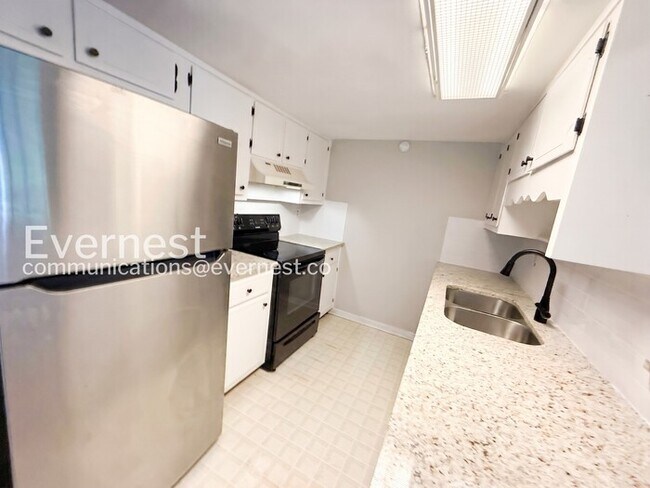 Foto del edificio - 2358 Grayson Valley Cir