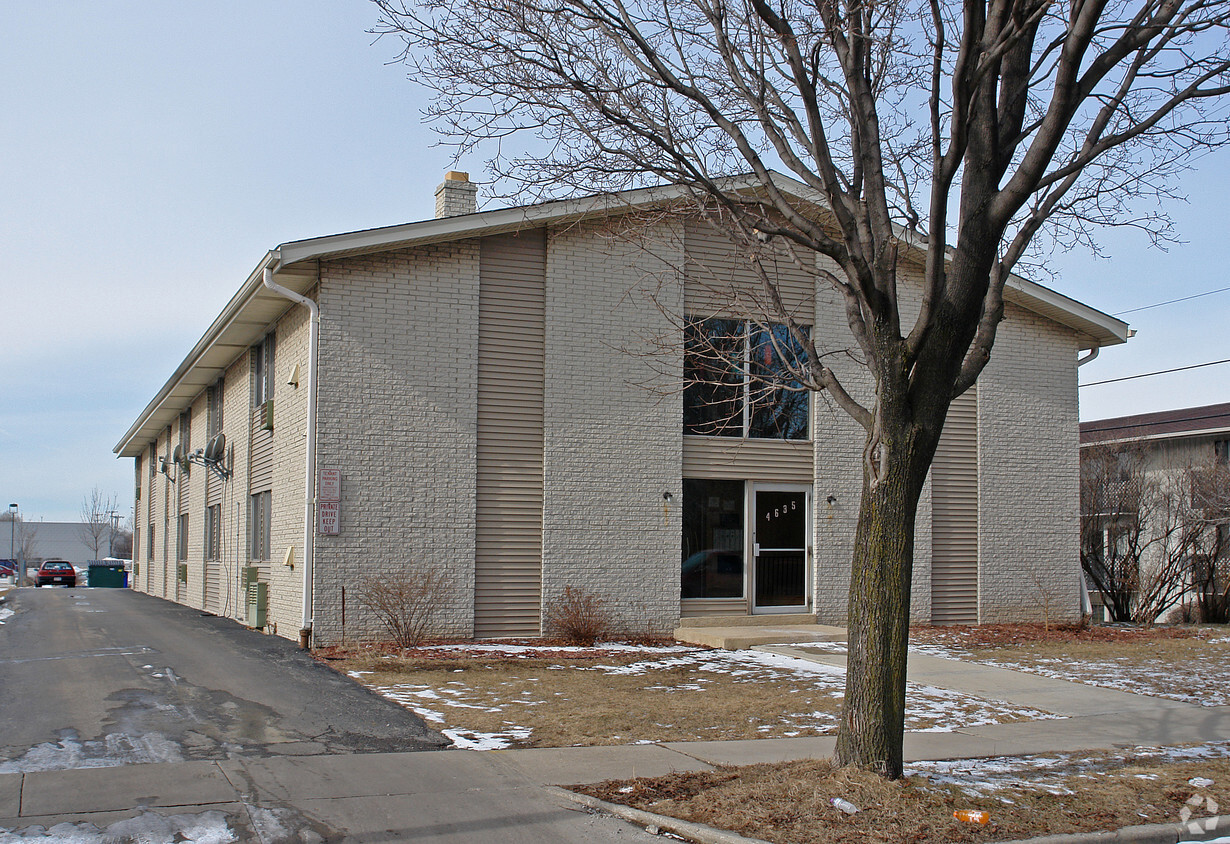 Building Photo - 4635 S 23rd St