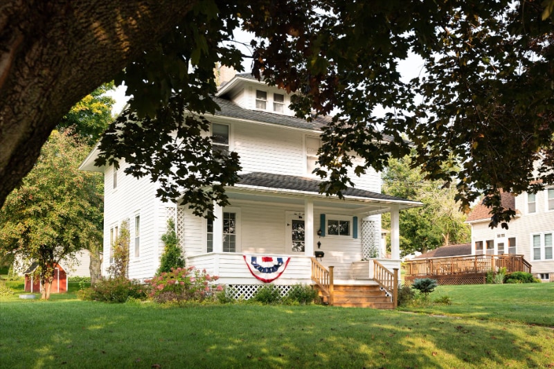 Primary Photo - 206 Davidson Ave