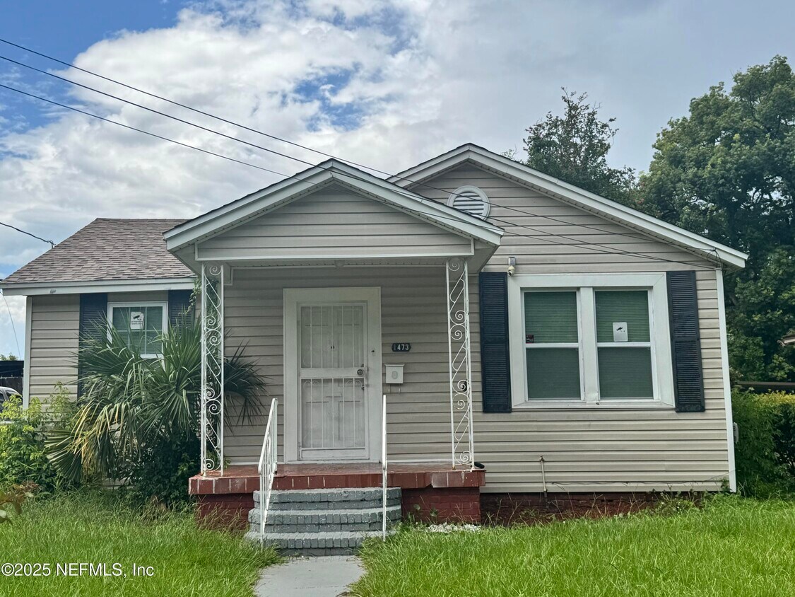Primary Photo - 1473 W 10th St