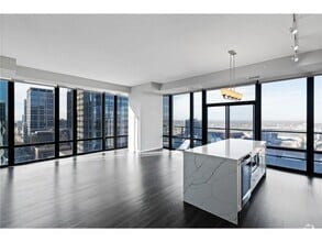 Building Photo - 497 S Marquette Ave