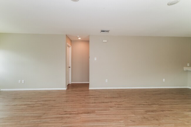 Foto del edificio - 4122 Saw Mill Peak Ln