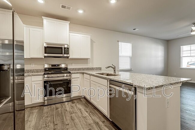 Photo - 371 Highline Trl Townhome