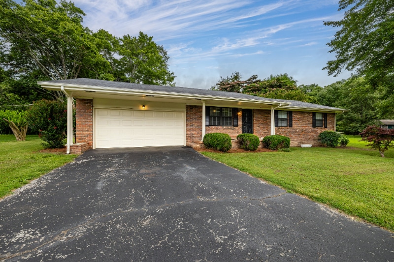 Primary Photo - 11635 Jenkins Rd