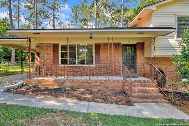 Building Photo - 1618 Hickoryridge Ct