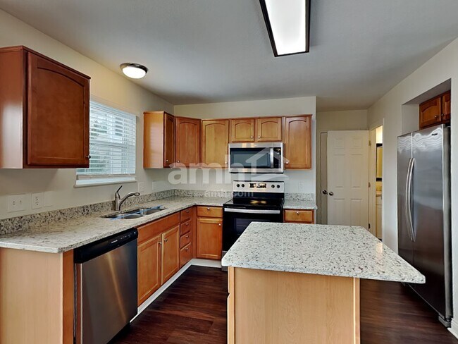 Building Photo - 1557 Pheasant Run Dr