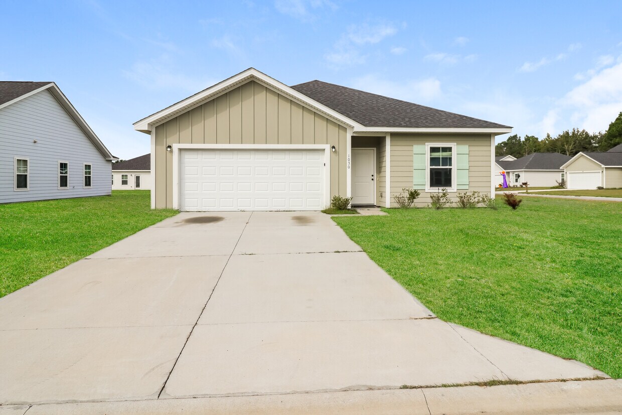 Foto principal - 1030 Autumns Wood Cir E