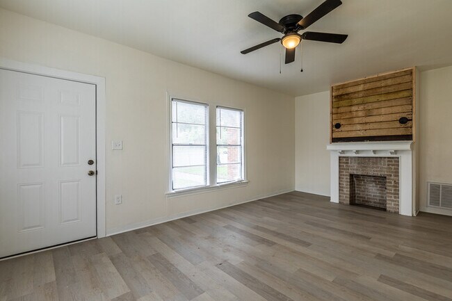Foto del edificio - 515 N 15th St