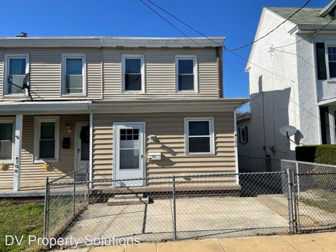 Primary Photo - 3 br, 1 bath House - 4106 W 5th St