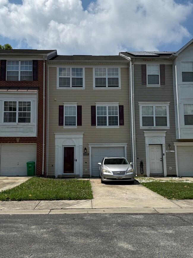 Foto del edificio - 9903 Cranapple Ct