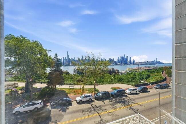 Foto del edificio - 5311 JFK Blvd E