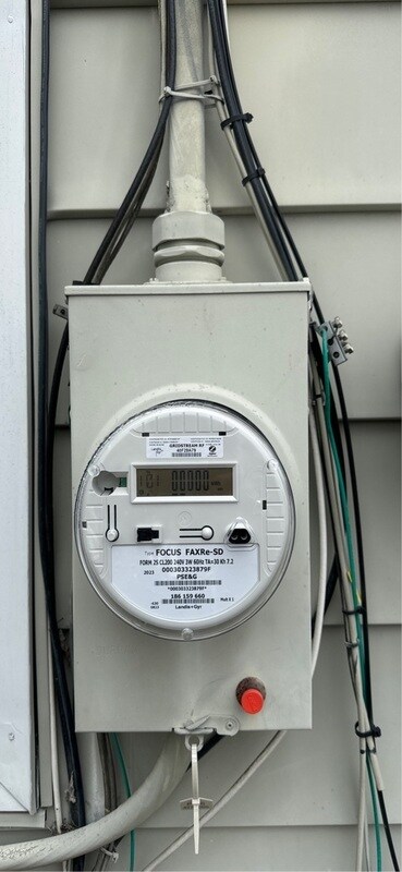 Building Photo - 127 E Pine St