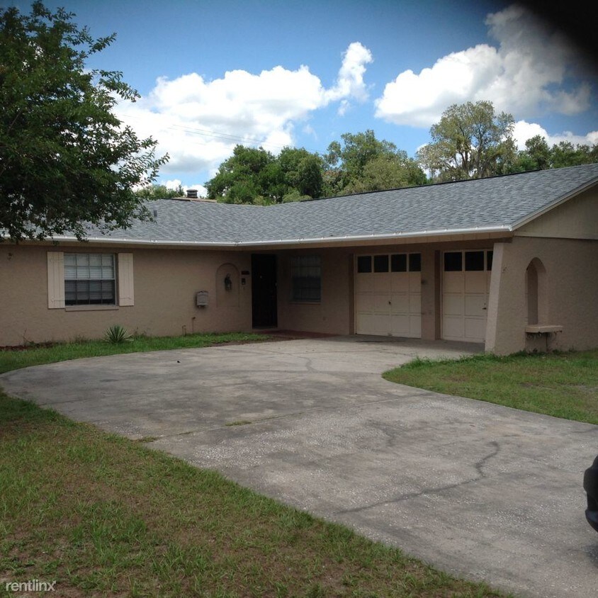 1022 Brandon Lakes Ave, Valrico, FL 33594 House Rental in Valrico, FL