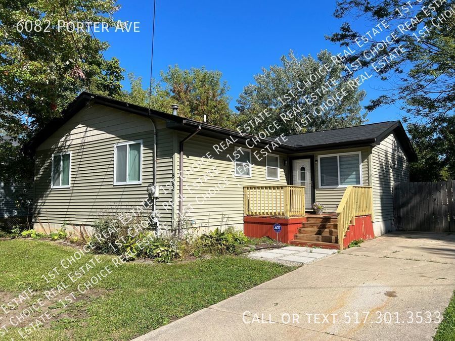 3BDR 2BTH House w/ Office, Den, Fenced Y... House Rental in East