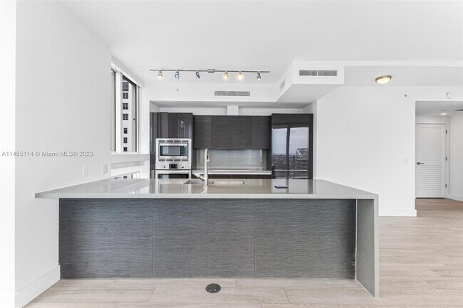 Foto del edificio - 1080 Brickell Ave