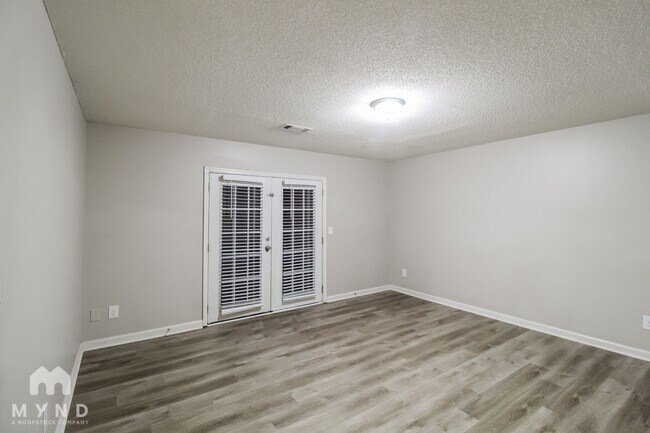 Foto del edificio - 5838 Waggoner Ct