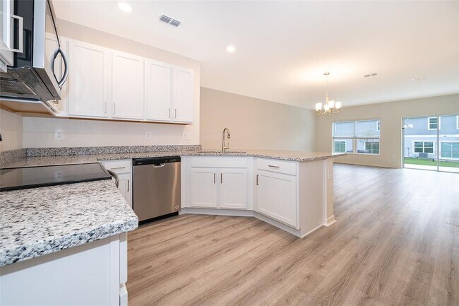 Building Photo - 9407 Westside Hls Dr