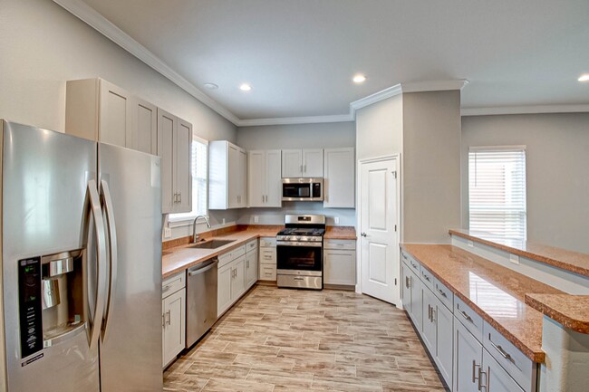 Building Photo - 2128 Abiding Grace Cir