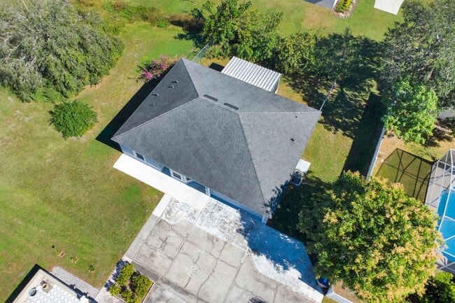 Building Photo - 905 Gascony Ct