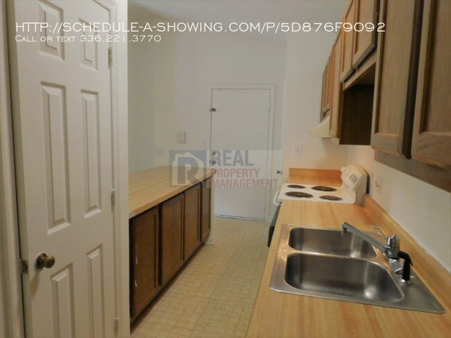 Building Photo - 3115 Darden Rd