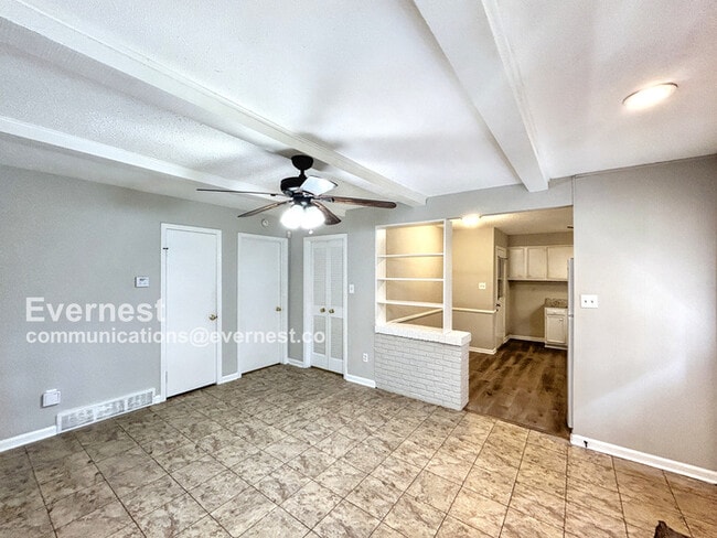 Building Photo - 3606 Clearbrook St
