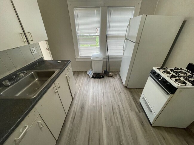 Foto del edificio - 1 bedroom, 1 bath