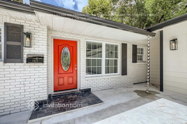 Building Photo - 7912 Argentine Dr W