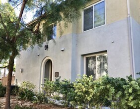 Building Photo - 1724 Rolling Water Dr