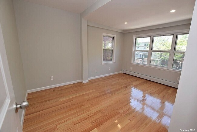 Foto del edificio - 50-15 39th Pl
