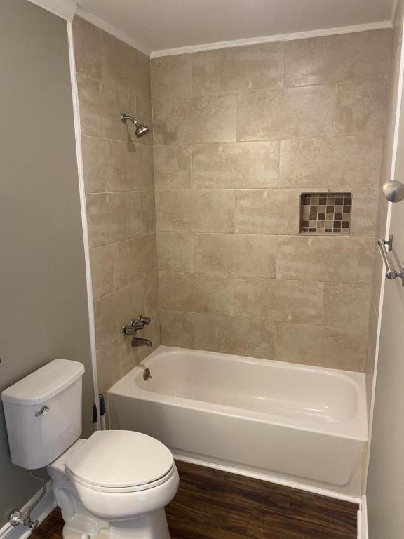 Foto del edificio - 1437 Fernwood Glendale Rd