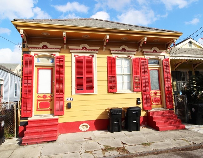 Building Photo - 4115 Burgundy St
