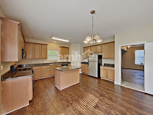 Foto del edificio - 3454 Mackenzie Ct