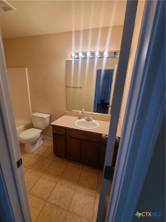 Building Photo - 100 Calcite Ln