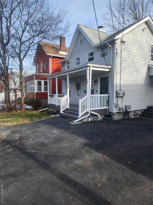 Building Photo - 20 S Elm St