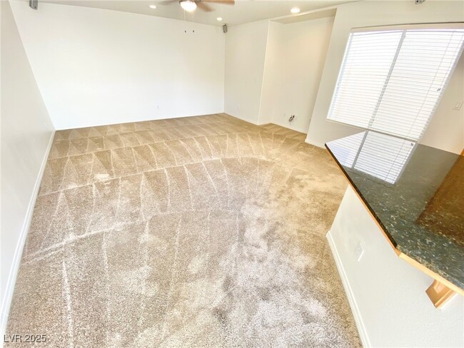 Building Photo - 7320 Laburnum St