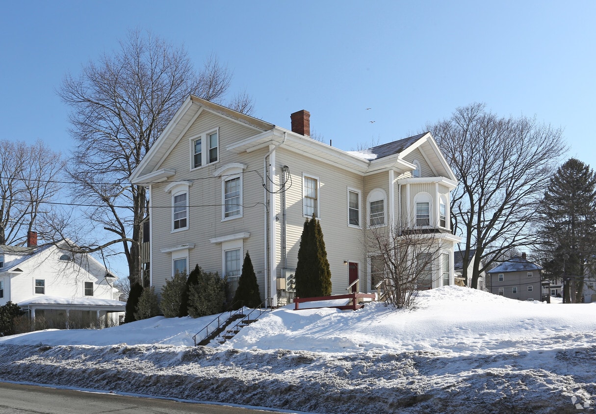 629 Broad St, Meriden, CT 06450 Apartments in Meriden, CT