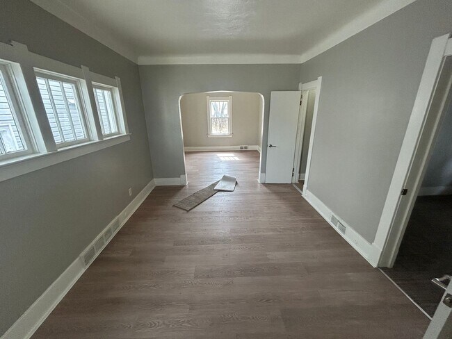 Foto del edificio - Charming 2-Bedroom Home Near Five Points