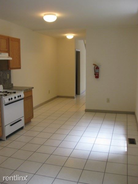 Building Photo - 6 br, 2.5 bath  - 1630 Willington Street