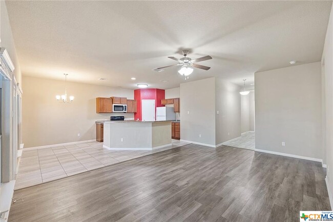 Building Photo - 1206 Jamestown Dr