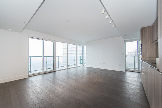 Photo du bâtiment - 955 Bay St.