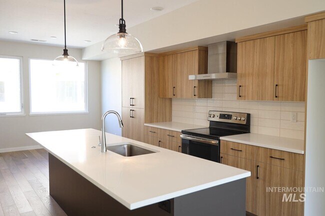Foto del edificio - 2254 W Kootenai St