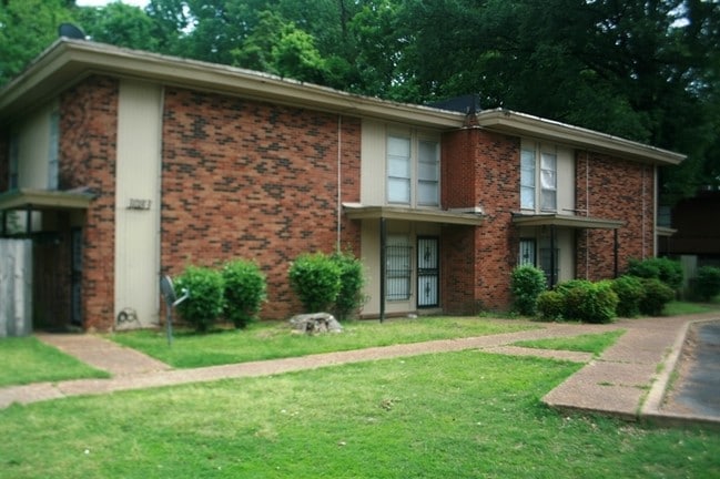 Building Photo - 3073 Sharpe Ave