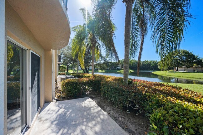 Foto del edificio - 500 Crestwood Ct N