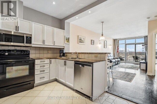 Building Photo - 1-401 Leaside Park Dr
