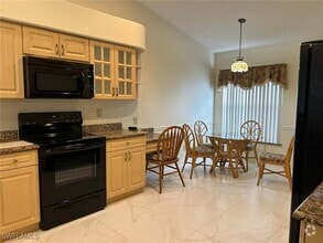 Building Photo - 8220 Ibis Cove Cir