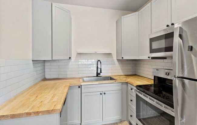 Building Photo - 1528 Wilford Ave