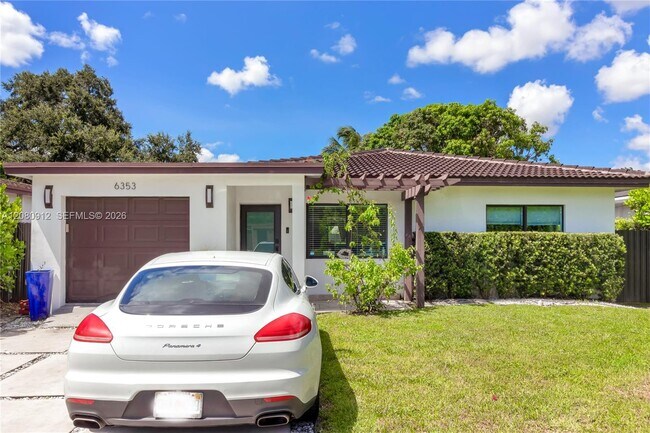 Foto del edificio - 6353 SW 29th St