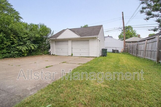 Foto del edificio - 12901 McCracken Rd