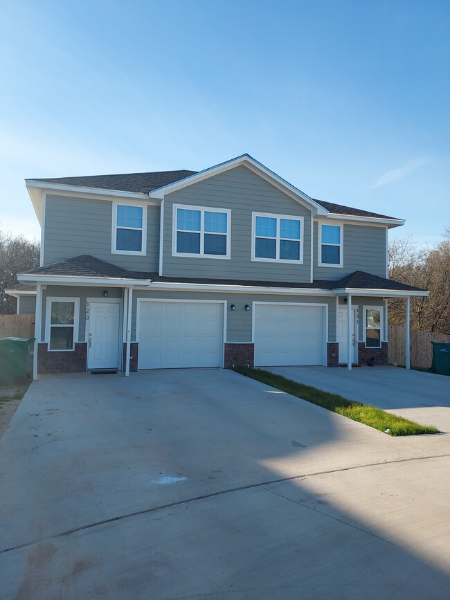 Garage Front - 4251 Meyers Ln